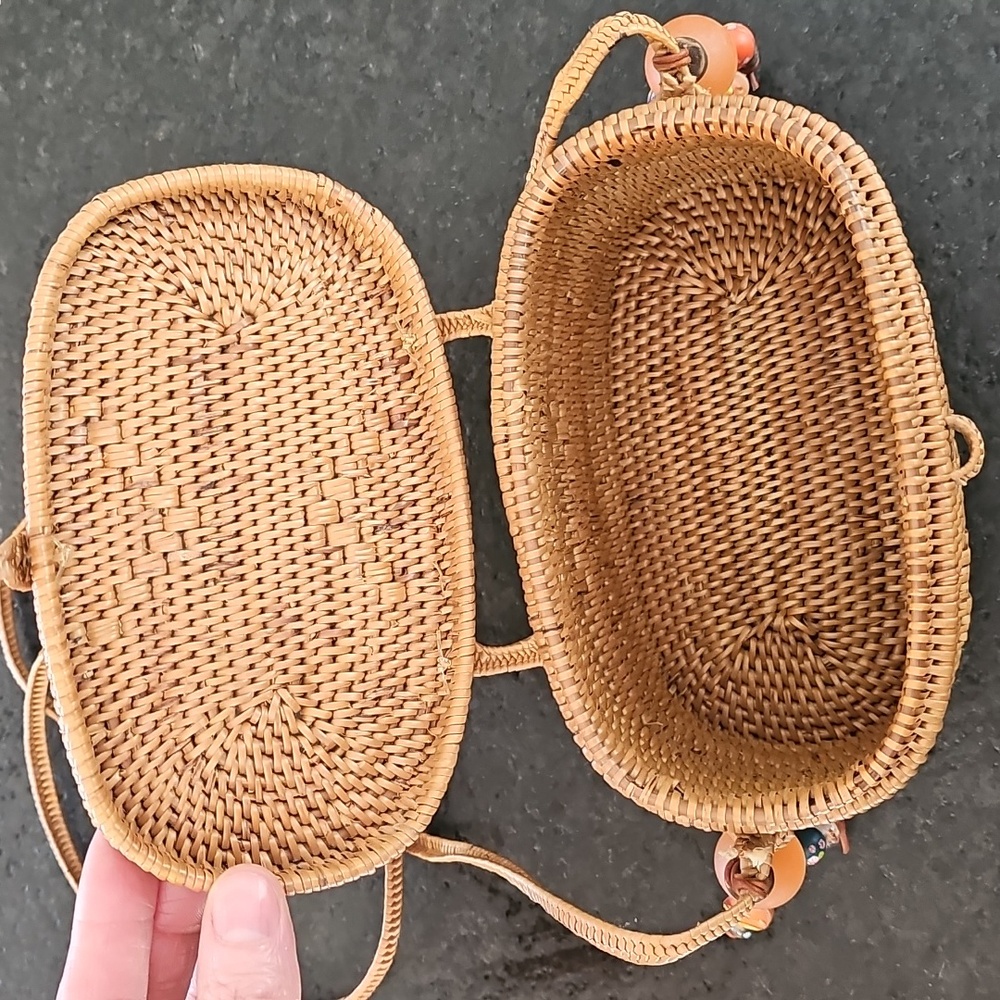 Handwoven Bali Rattan Shoulder Bag - Picture 3 of 10